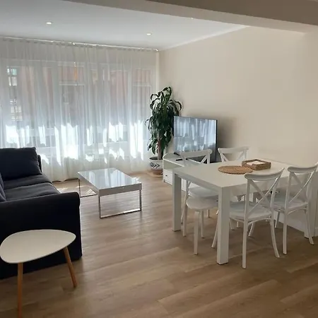 Apartamento En Oviedo Con Parking Y Wifi Exterior photo