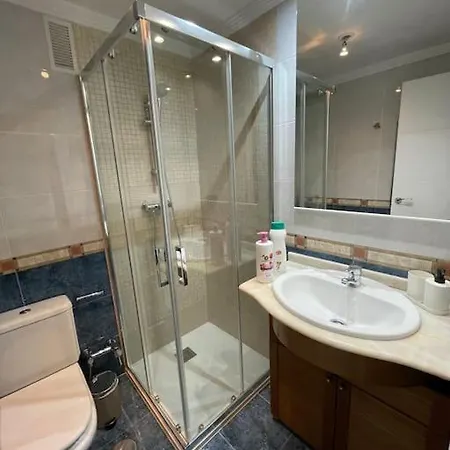 Apartamento En Oviedo Con Parking Y Wifi Exterior photo
