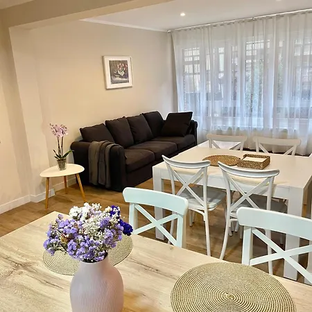 Apartamento En Oviedo Con Parking Y Wifi Exterior photo